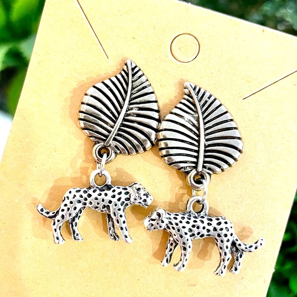 Silver Leaf Cheetah Earrings - Picture 1 of 3